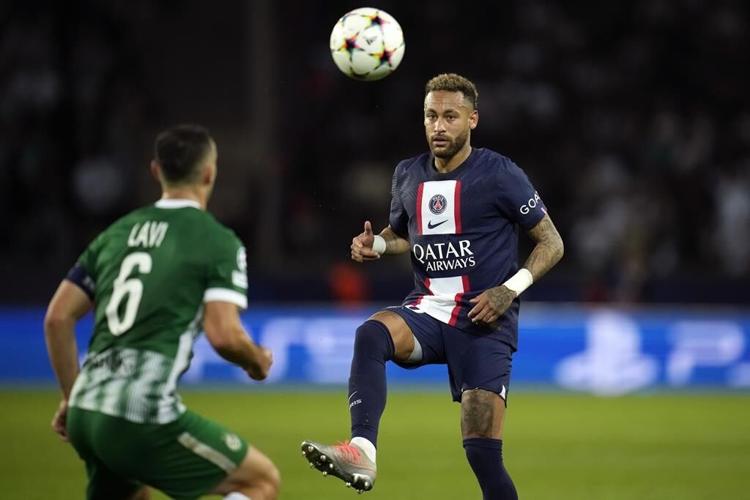 Spain's state prosecutor drops charges against Neymar
