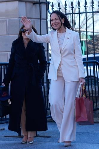 Trump is meeting with Venezuelan opposition leader after cozying up to Maduro’s successor