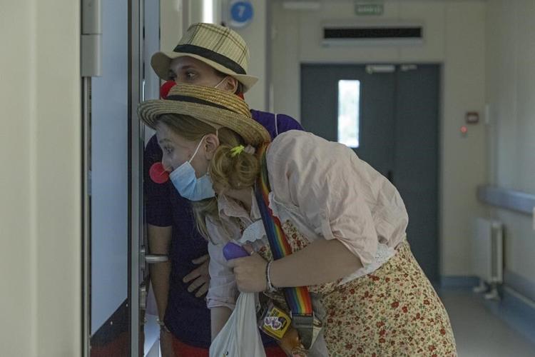 Hospital clowns bring joy to young Ukrainian cancer patients who survived Russian missile attack
