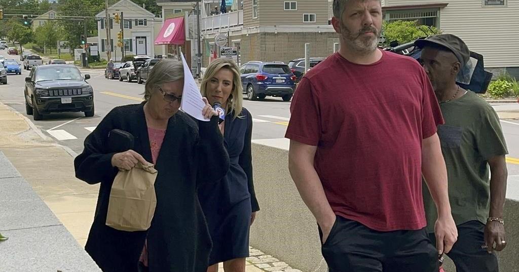 Wife of exHarvard manager pleads guilty to transporting stolen