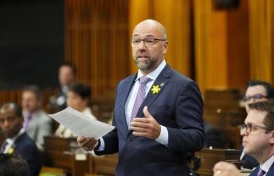 Le d茅put茅 d'Halifax Andy Fillmore quitte la politique f茅d茅rale pour viser la mairie