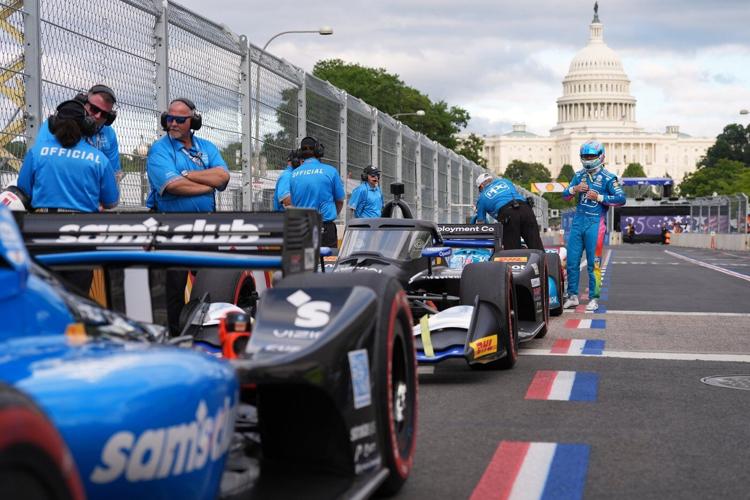 Trump will kick off the IndyCar race in the Beast before cars zoom through Washington's streets