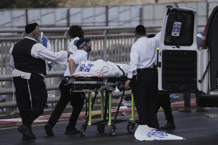 Shooting attack at Jerusalem bus stop kills 6