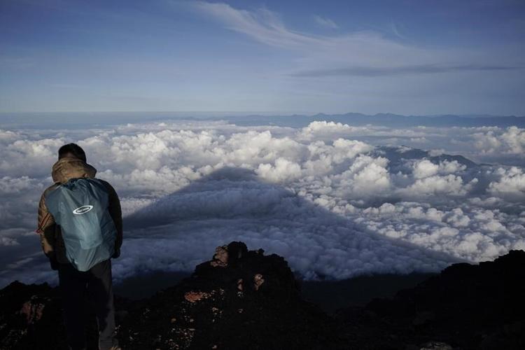 We can't have nice things! Japan imposes new rules to climb Mt. Fuji to fight overtourism, littering
