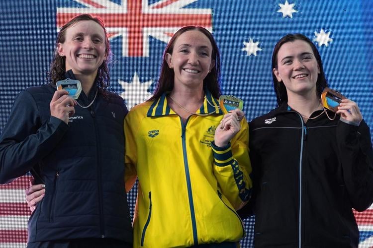 Lani Pallister stuns Katie Ledecky with her first international 800 free loss at Pan Pacs