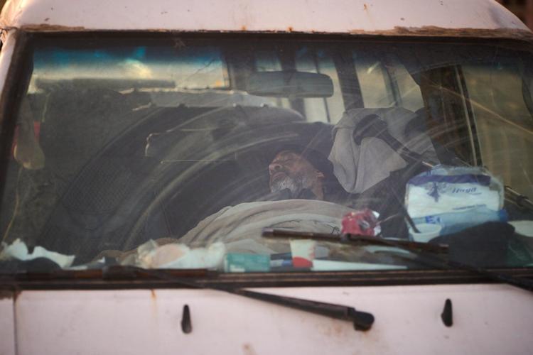 US aviator missing after Iran shot down fighter jet has been rescued