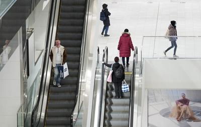 Summer interest rate cut could prompt rebound in consumer spending: experts