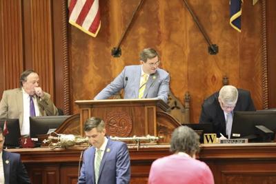 South Carolina Senate turns wide-ranging energy bill into resolution supporting more power