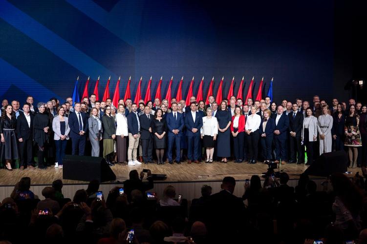 Hungarian opposition leader Magyar vows to pull Hungary back toward the West in campaign launch