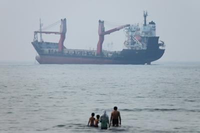 Ship runs aground in Strait of Hormuz, Iranian state TV reports