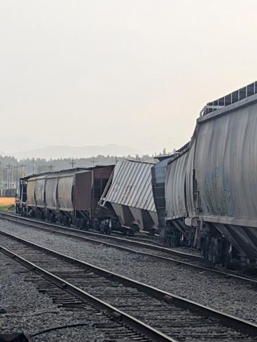 Derailment in Abbotsford, B.C., closes road near Sumas border
