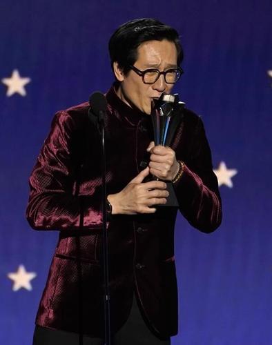 Ke Huy Quan realizes an Oscar dream he thought was dead