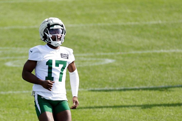 New York Jets cornerback Kris Boyd critically wounded in Manhattan shooting
