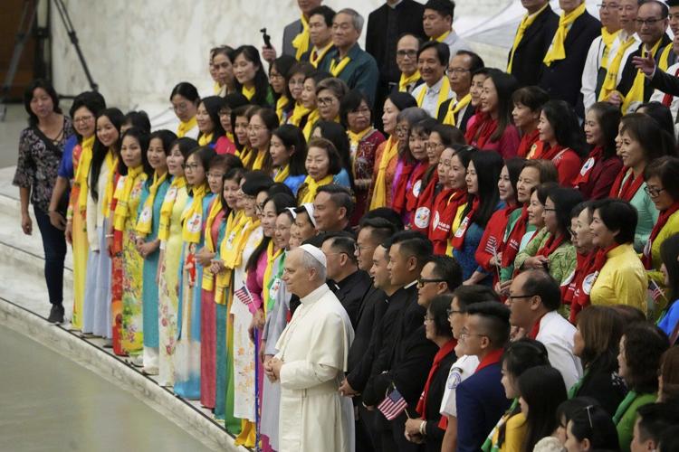 Pope demands end to 'collective punishment' and forced displacement of Palestinians in Gaza