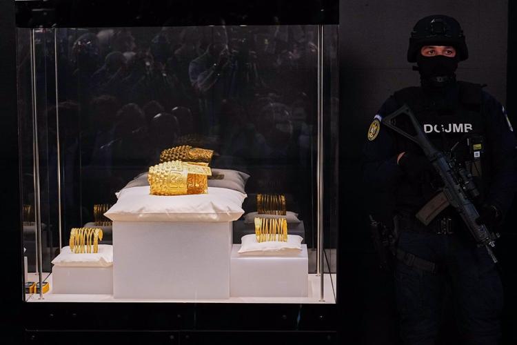 Priceless 2,500-year-old golden helmet returned to Romania after Dutch museum raid