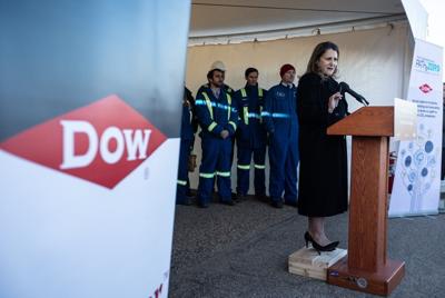 Dow delays construction of $9 billion net zero Alberta project