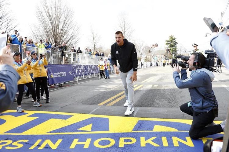 Hug recovers from crash for 7th Boston Marathon wheelchair title. Rainbow-Cooper takes women's race