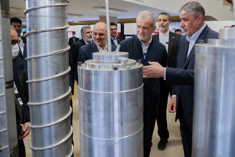 US officials say Iran deal calls for diluting uranium at minimum, waiving sanctions, opening strait