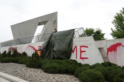 Former city lawyer who vandalized ϳԹ Holocaust Monument pleads guilty