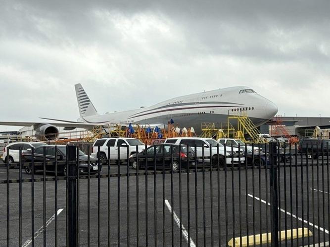 Schumer is vowing to hold up Justice Department nominees for answers about luxury plane from Qatar