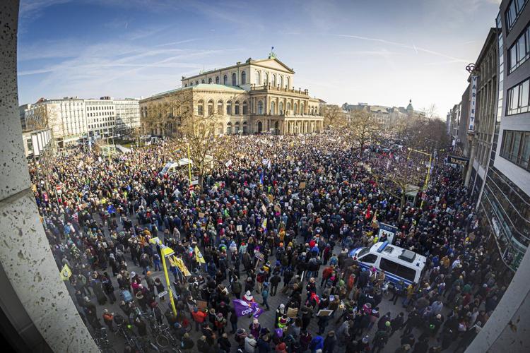 At least 200,000 protesters rally in Munich against far-right AfD ahead of German election