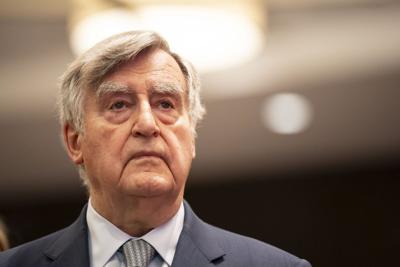 Lucien Bouchard urges Parti Québécois leader to reconsider promise to hold referendum