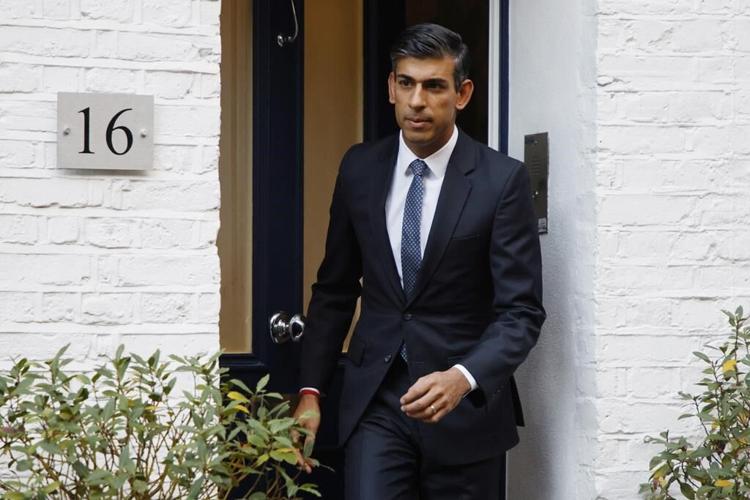 Next UK prime minister: Sunak closes in after Johnson balks