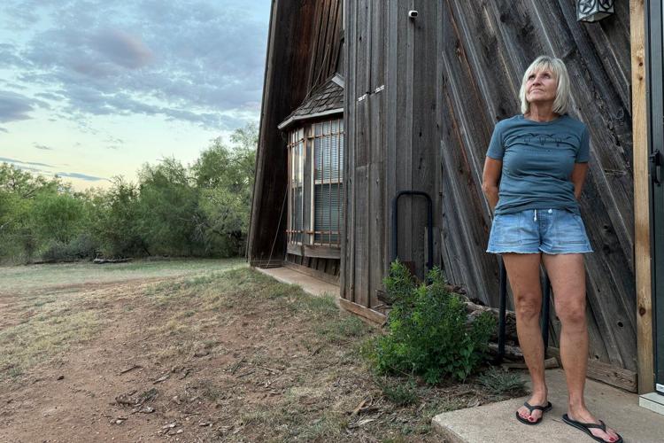 OpenAI and Oracle show off Stargate AI data center in Texas and plan five more elsewhere