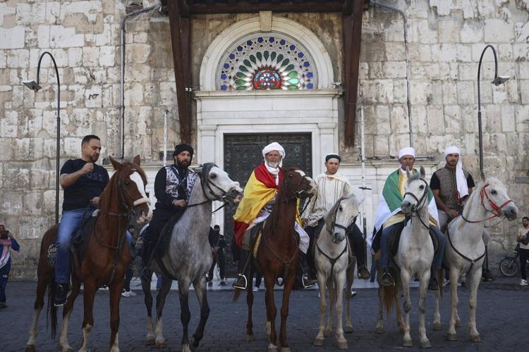 Spanish Muslims retrace ancient Hajj route on horseback from Andalusia to Mecca