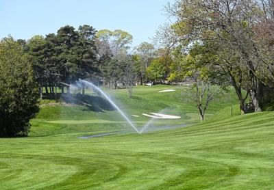 Climate Changed: ϳԹ golf courses working to reduce ecological impact