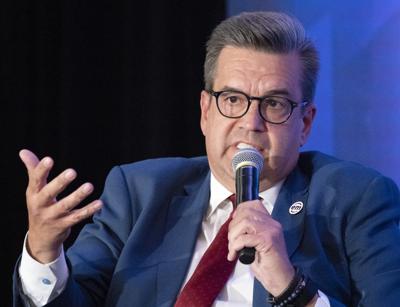 Former Montreal mayor Denis Coderre applies to enter Quebec Liberal leadership race