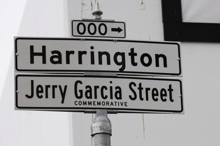 Grateful Dead guitarist Jerry Garcia has childhood street named for him in San Francisco