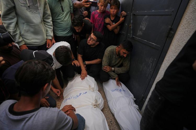 Israel's deadly Gaza strikes cast more doubt on ceasefire progress days after Kushner visit