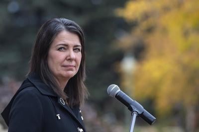 'Warped stance on COVID': Fired Alberta Health Services board member calls out Smith