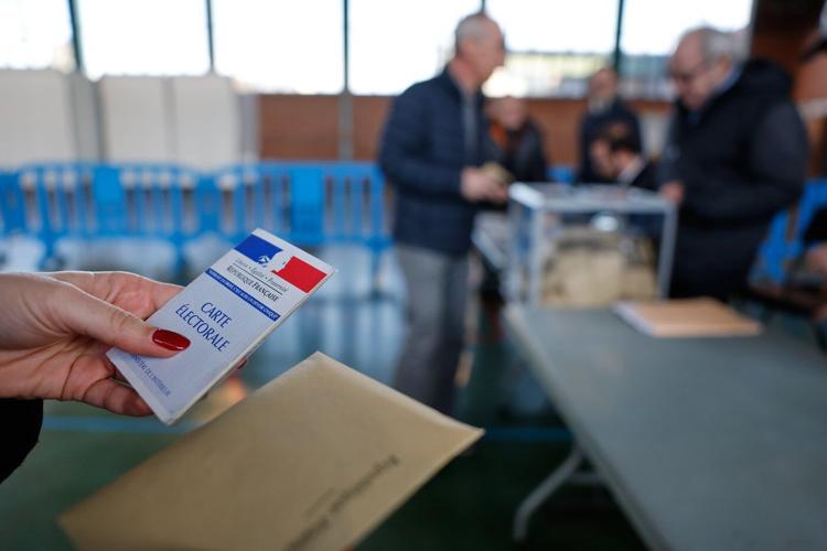 France’s far right makes gains in first-round municipal elections as major cities head to runoff