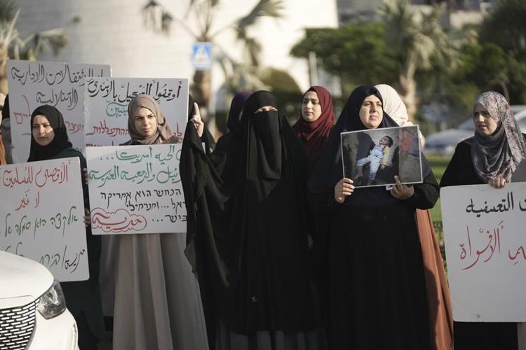 Middle East latest: Israeli strike kills 3 people in central Gaza, Palestinian officials say