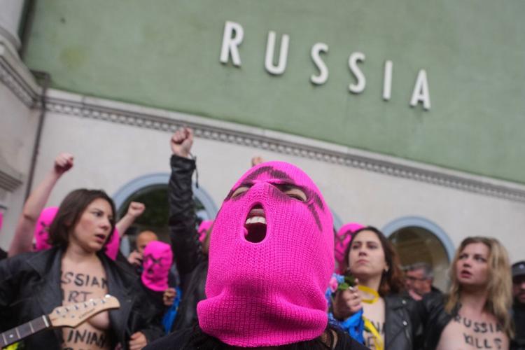 Protest groups block access to Russian pavilion at Venice Biennale