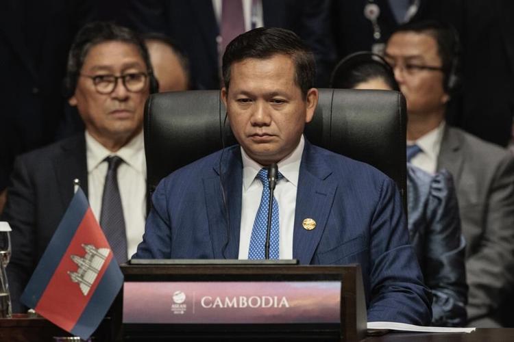 20 Cambodian soldiers killed in an ammunition explosion at a military base