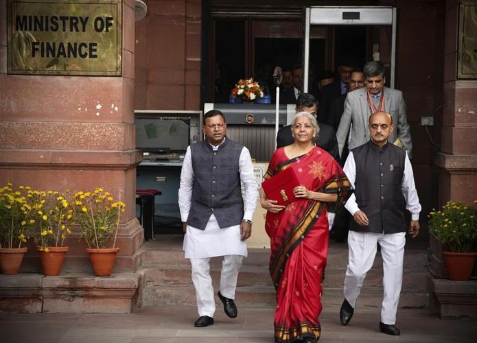 India finance minister announces new clean energy funds