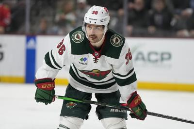 Wild sign Mats Zuccarello to 2-year, $8.25M contract extension for top line security