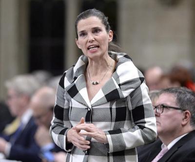 Former Liberal minister Kirsty Duncan taking medical leave, will stay on as MP