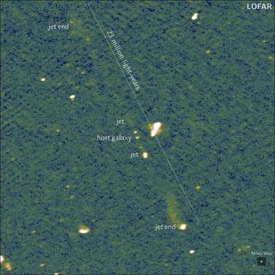 Scientists detect longest pair of jets streaming from a supermassive black hole