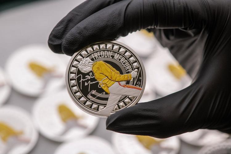 New coin honors Freddie Mercury and his 4-octave range