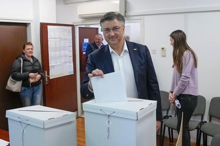 Croatia votes in a parliamentary election that's a showdown between its president and prime minister