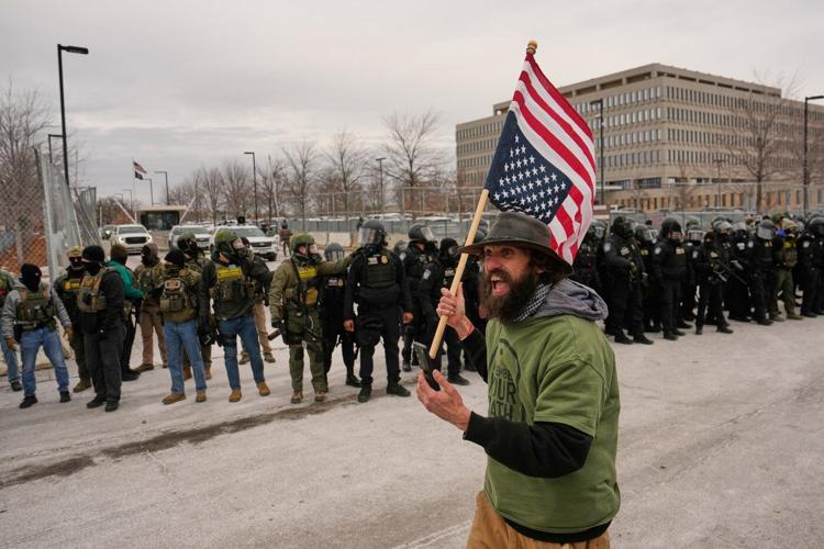 Photos of tensions between federal officers and locals in Minneapolis