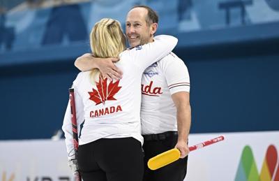 Canada advances to semifinals at world mixed doubles curling championship