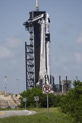 Launch of 4 astronauts to space station bumped to Saturday