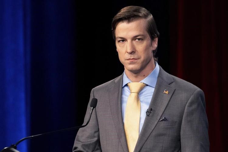 Warnock, Walker push for outright Senate victory in Georgia