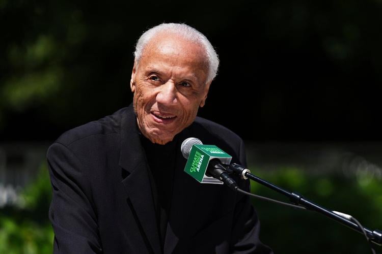 Hall of Famer Lenny Wilkens, the godfather of Seattle basketball, dies at 88