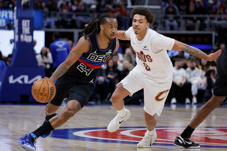 Blaring horn after a power surge delays Pistons and Cavaliers in 3rd quarter